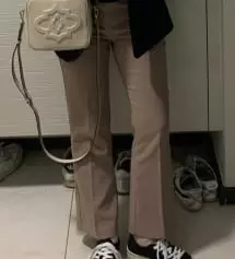 S라서 작을까봐 걱정했는데 스판이 좋아서 잘 맞네요 ㅎㅎ 색깔이 더 다양하게 나오면 