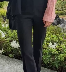 쫀쫀 잘 늘어나요~ 구두랑 신는다고 160했는데 뒤에 베이지색으로 제 키에 맞는 155주문