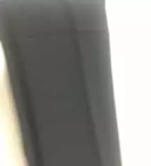 첫구매인데 마음에 들어요. 소재가 되게 특이해요. 처음에는 옷이 젖어있는 줄 알았어요