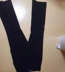 배송은 살짝 느렸지만 바지 쫀쫀해요! 메이드인차이나라 오래갈지,,,,걱정?되지만ㅎㅎ 