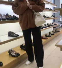 친구가 고고싱 슬랙스 추천해줘서 구매해봤는데 정말 좋아요~ 기장 선택 할 수 있는 건