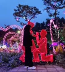 평소에 이런 핏을 가진 바지를 많이 찾고있었는데 진짜 정말 너무 강추입니다. 다리도 