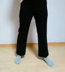 첨에 150이랑 고민하다가 결국 제 다리가 짧단생각을 인정하고 145로 주문했어요 역시 