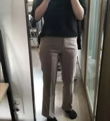 기존에 까만색 사고 너무 맘에 들어서 모카베이지로 하나 더 샀어요. 까만색은 부들부들