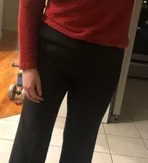 일단 입으면 착 감기는 느낌이 너무 좋고 쫀쫀한데 몸매 부각은 안되면서 다리는 길어보