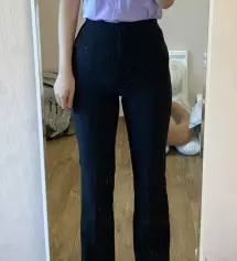 핏도 맘에 들고 진짜 편해요....! 재구매의사 있고 다른 색상도 구매하고 싶어요