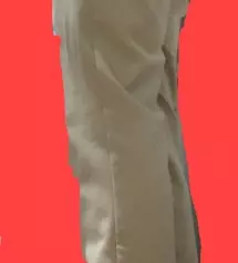 길이도 딱 맞고 허리도 안커서 좋아요 근데 햄팬티 입어도 팬티라인이 비쳐서 민망해요