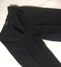 스판 짱짱해서 편하고 기장도 잘 맞고 핏도 예뻐요 키가 작은 편이라서 바지 사기 힘들