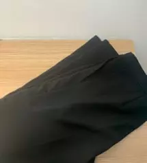 밴딩이라 편하게 입을 수 잇을거 같아요~
