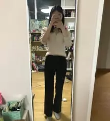 핏이 대박이에요!!! 새옷 냄새가 좀 심하게 나긴 하지만 냄새는 날아가니까...회사에 교