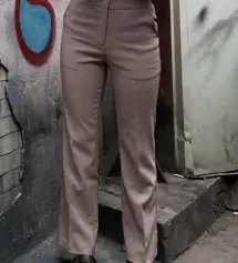 인생바지에요... 진짜 사이즈 딱 맞고 정말 편해요.. 다리도 길어보이고 다른 색으로도