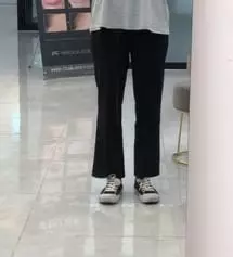 동생이 산 거 입어보고 마음에 들어서 같은 제품 같은 사이즈로 주문했는데 이만큼 차이