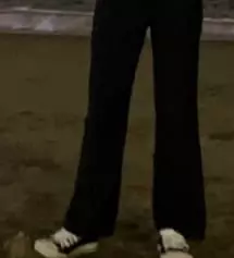 부츠핏이라서 너무 만족스러워서 좋아요. 슬랙스라서 어느 옷에나 다 어울리고 만족하지