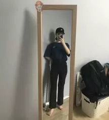 우선 처음에 S를 받았을 때 되게 딱 맞아서 놀랐어요! 기장은 약간 복숭아뼈를 덮고 싶