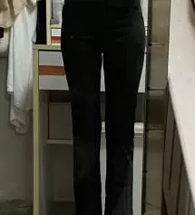 얼마 전에 슬림밴딩 샀는데 그때는 허리가 좀 쪼였는데 이번 건 허리가 너무 딱 좋게 맞