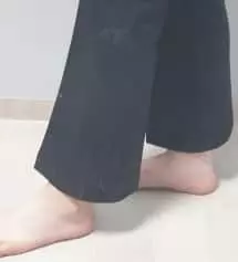 허벅지 종아리 다 맞는데 배만 헙!!하는 느낌 ㅋㅋ 밥 먹으면서는 편하게 못 먹을 것 같