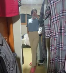 제가 키에비해 다리가 짧은편이라 155기장 샀는데 길이가 딱 맞고 좋네요!! 160사면 좀