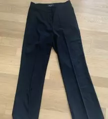 기장이랑 다 좋은데 허벅지가 딱 맞는게 약간의 미스네유ㅠㅠ 그래도 너무 이쁘게 입고