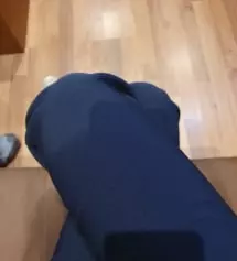 처음에 택배받고 네이비 치고 어두운데??했었는데 검정색이랑 비교해보니 네이비맞네여