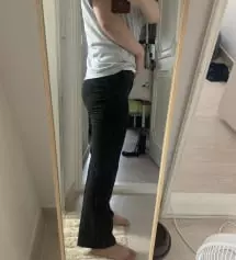 항상 실패하다가 카페검색으로 추천받아서 구매했는데 정말 인생 슬랙스에요 부츠컷이지