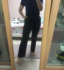 허벅지에 살이 상체보단 많아요 하벅지는 타이트한테 그래서 더 이뻐용
