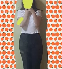 154cm에 60kg 이에요. 66~77 정도 입는 엉덩이살, 승마살 엄청 붙은 전형적인 서양배 하