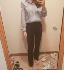 진짜 적극 추천입니다!! 제가 허리가 23인치라 백화점 몇군데를 돌아다녀도 맞는 슬랙스