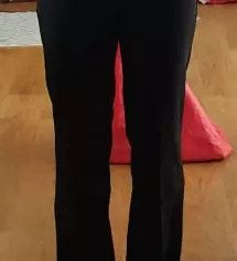 허리랑 엉덩이를 딱 잡아주고 길이도 제가 좋아하는 기장이라 핏이 너무 마음에 들어요