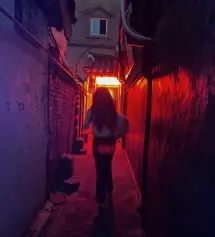 일단 배송은 금요일날 주문 했는데 토요일 4시에 왔어욤 핏도 괜찮고 기장도 괜찮아요 