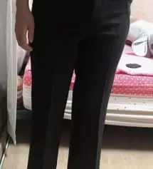 오!!!!이 바지 무엇 너무 편하고 허리 엉덩이 허벅지 라인 하나같이 다 이뻐용!!! 출근