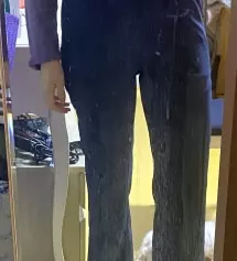 베이지 색도 구매했는데 네이비도 데일리로 입기 좋을 것같아서 하나 더 샀어요 같은 사