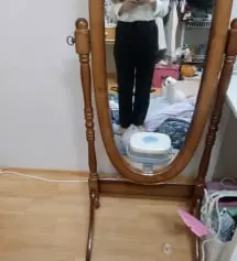 너무잘샀어요 라인도이쁘고 배도 잘잡아줘서 덜통통해보이고 아주맘에들어요 ㅎ 흰블라