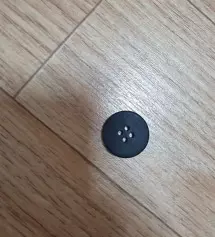 안 입어보고 주문하면 허리가 뜨거나 살짝 남거나 하는데 이 바지는 허리 라인을  잘 잡