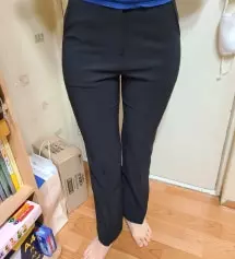 허리둘레가 66센치여서 s주문했다가 골반이 작을까봐 m으루 바꿨어요! 아주 예쁘게 잘 