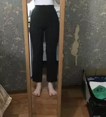 허리가 이렇게 작을줄 모르고 주문했는데 허리가 완전 작아서 놀랬어요 근데 워낙 스판