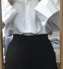 허리가 이렇게 작을줄 모르고 주문했는데 허리가 완전 작아서 놀랬어요 근데 워낙 스판