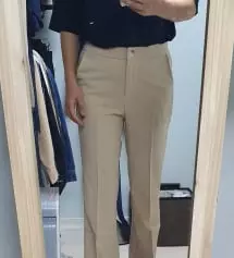 키 171에 몸무게 57~58정도예요
