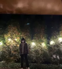 다리가 일단 길어보여서 넘 만족이에요!!!! 핏도 어벙하지 않고 좀 넉넉하게 입을까해서