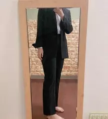 일단 진짜진짜 편해요.. 슬랙스바지가 이렇게 편한건 처음보는것같아요 제가 하비라서 