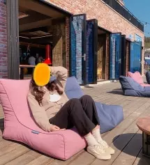 일단 진짜진짜 편해요.. 슬랙스바지가 이렇게 편한건 처음보는것같아요 제가 하비라서 