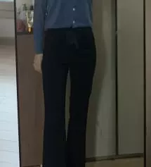 키 162cm 인데 다리가 긴편이 아니라서 155cm 기장 바지 s샀어요!! 언니가 제가 가지고
