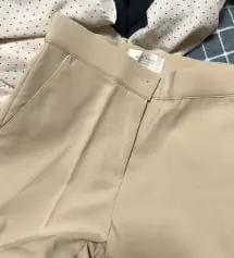 상세컷은 연한베이지처럼 보여서 주문한건데 실제론 더 어둡고 노랗습니다ㅠㅠ 그래서 