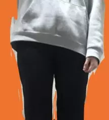 이전에 산거보다는 좀 얇아진 것 같아요 ㅜㅜ 살이 빠져서 새로 주문했는데 살짝 얇네요