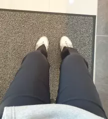 엄청편해용 살이좀있는편이라 L시켜서입다가 너무크길래 다시 M으로 또 시켰어요!딱 맞