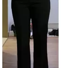 엄청 편해요!!!!!!!  두번째 구입입니다 ㅎㅎ 항상 165만 샀어서 이번엔 좀 짧게 입고 