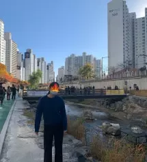 진짜 역대급 바지 .. 다리 답답한 거 싫어해서 두꺼운 원단의 재질 못 입는데 이건 진짜