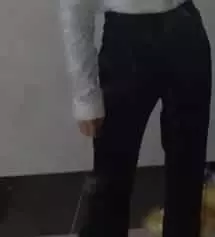 153/35쯤되는 중2인데 바지가 이렇게 찰떡 같이 잘맞을줄은 몰랐어요...다리도 길어보이