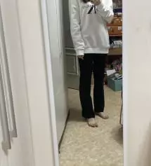 엉덩이랑 허벅지가 적당히 붙는 슬랙스는 처음 사봤어용 
