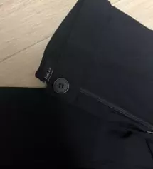 재질이 가격대비 좋고 스판이좋은거같아여 사계절잘입을거같긴하네요 한겨울엔좀추울거