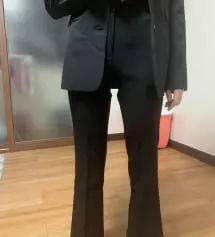 완전 예뻐요 ㅠㅠ 길이도 적당하고 존예입니다.
